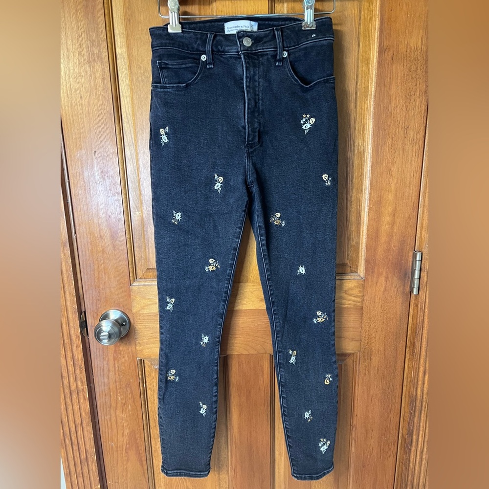 LOT BUNDLE 3 Pair size 26 jeans Abercrombie Hollister high-rise distressed - Picture 2 of 11